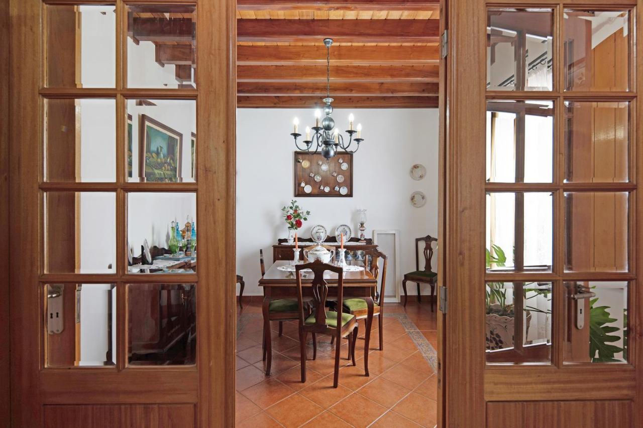 Casa Das Rosas Angra do Heroísmo Kültér fotó